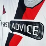 Retro Manchester City 02/03 Away - Image 5