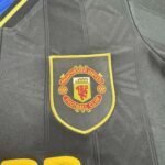 Kids Retro Manchester United 93/94 Away Kit 16-28 - Image 5