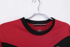 Retro Manchester United 09/10 Home Long Sleeves - Image 4