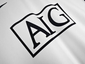 Retro Manchester United 08/09 Away White Long Sleeves - Image 5