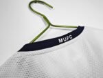 Retro Manchester United 08/09 Away White Long Sleeves - Image 8