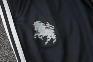 Adult/ Kids Juventus Full Zipper White/Gray Training Suit S_XXL - Image 14