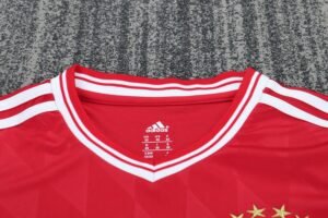 Kids Retro Bayern München 13/14 Home Kit - Image 3