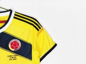 Retro Colombia 2014 Home kit - Image 4