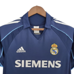 Retro Real Madrid 2005/06 Away - Image 6