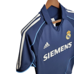 Retro Real Madrid 2005/06 Away - Image 8