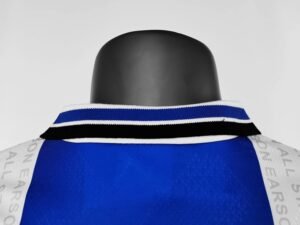 Retro Manchester United 94/96 Third - Image 8