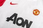 Retro Manchester United 2010/11 Away - Image 3