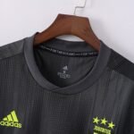 Retro Juventus 18/19 Away - Image 5