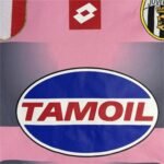 Retro 2002/03 Juventus Pink S-XXL - Image 5