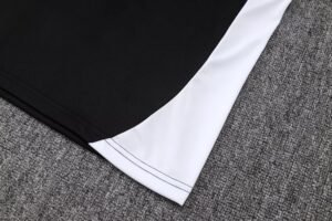 2526 Bayern Sleevesless Training Suit D2557 - Image 8