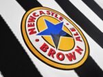 Retro Newcastle 1999/00 Home - Image 4