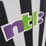 Retro Newcastle 2000/01 Home - Image 5