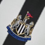 Retro Newcastle 2000/01 Home - Image 7