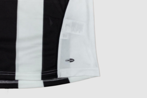 Retro Newcastle 2005/06 Home - Image 6