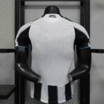 Player Version Newcastle 25/26 Home - Image 2