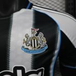 Player Version Newcastle 25/26 Home - Image 4