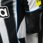 Player Version Newcastle 25/26 Home - Image 7