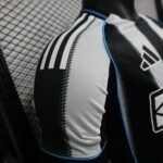 Player Version Newcastle 25/26 Home - Image 9
