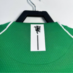 Retro Man United 07/08 Goalkeeper Green Long Sleeves - Image 9