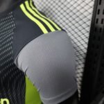 Player Version Man United 25/26 Goalkeeper - Image 7