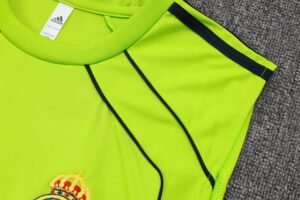 Real Madrid Sleevesless Training Suit D25117 - Image 10