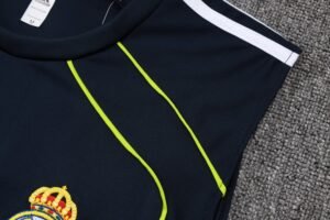 Real Madrid Sleevesless Training Suit D25116 - Image 7
