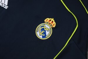 Real Madrid Sleevesless Training Suit D25116 - Image 8