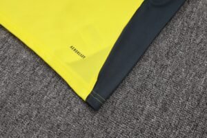 Real Madrid  Sleevesless Training Suit D25110 - Image 14