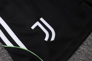 Juventus Sleevesless Training Suit D25109 - Image 13
