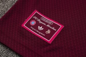 2526 Bayern Polo  C2514 - Image 9