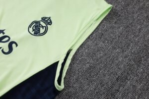 Real Madrid Sleeveless training suit D2572 - Image 5