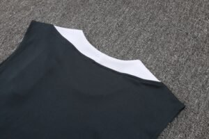 ChelseaSleeveless training suit D2575 - Image 4