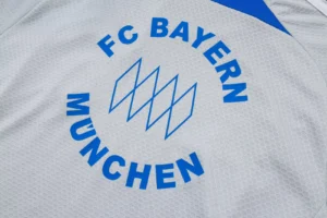 Short Sleeves Bayern Training suit - Image 10