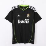 Retro Real Madrid 10/11 Away S-XXL