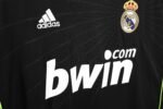 Retro Real Madrid 10/11 Away S-XXL - Image 4