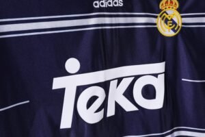 Retro Real Madrid 98/99 Away S-XXL - Image 3
