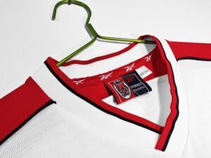 Retro LVP 1998/99 Away - Image 12