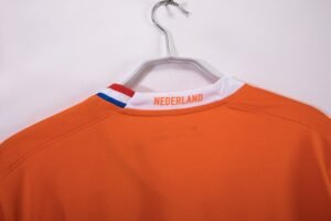 Retro Netherlands 2008 Home Orange - Image 10