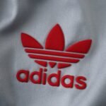 Kids kit LVP 89/91 Away - Image 18