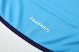 Real Madrid 05/06 half zipper Training Blue - Image 17