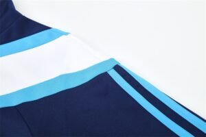 Real Madrid 09/10 half zipper Training Blue - Image 13