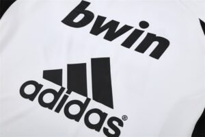 Real Madrid 11/12 half zipper Training White - Image 9