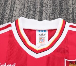 Kids kit LVP 1995/96 Home - Image 3