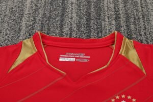 Kids kit LVP 2005/06 Home - Image 4