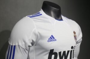 Player Version Retro Real Madrid 10/11 Home Long Sleeves S-3XL - Image 7