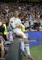Player Version Retro Real Madrid 16/17 Home Long Sleeves S-3XL - Image 2