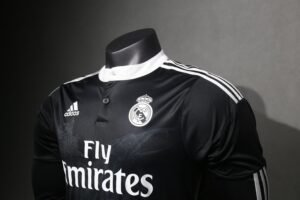 Player Version Retro Real Madrid 14/15 Third Long Sleeves S-3XL - Image 6