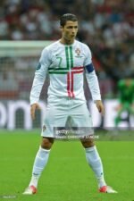 Player Version Retro Portugal 2012/13 Away S-3XL - Image 2
