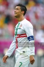 Player Version Retro Portugal 2012/13 Away Long Sleeves S-3XL - Image 2
